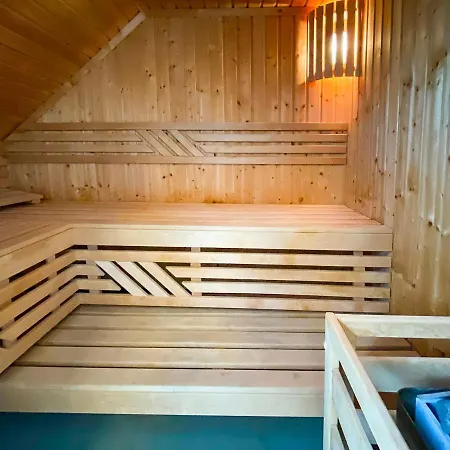 Holiday home Wiesengefluester S1 - Mit Sauna, Kamin Und Workation An Der Mueritz