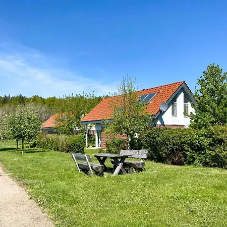 Wiesengeflüster S1 - Mit Sauna, Kamin Und Workation An Der Müritz