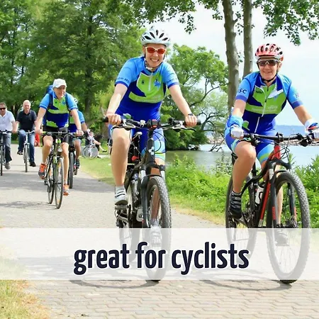 Ferienhaus Wiesengeflüster S1 - Mit Sauna, Kamin Und Workation An Der Müritz