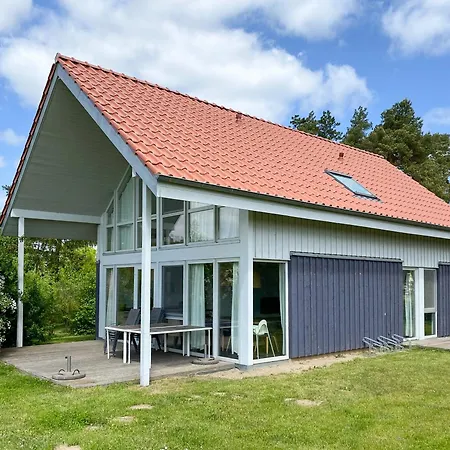 Wiesengefluester S1 - Mit Sauna, Kamin Und Workation An Der Mueritz