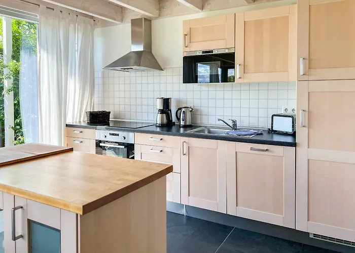 Wiesengeflüster S1 - Mit Sauna, Kamin Und Workation An Der Müritz *
